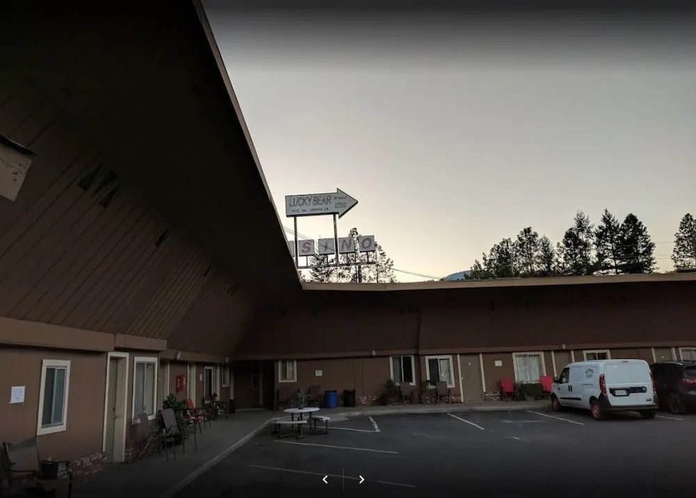 Bigfoot Motel
