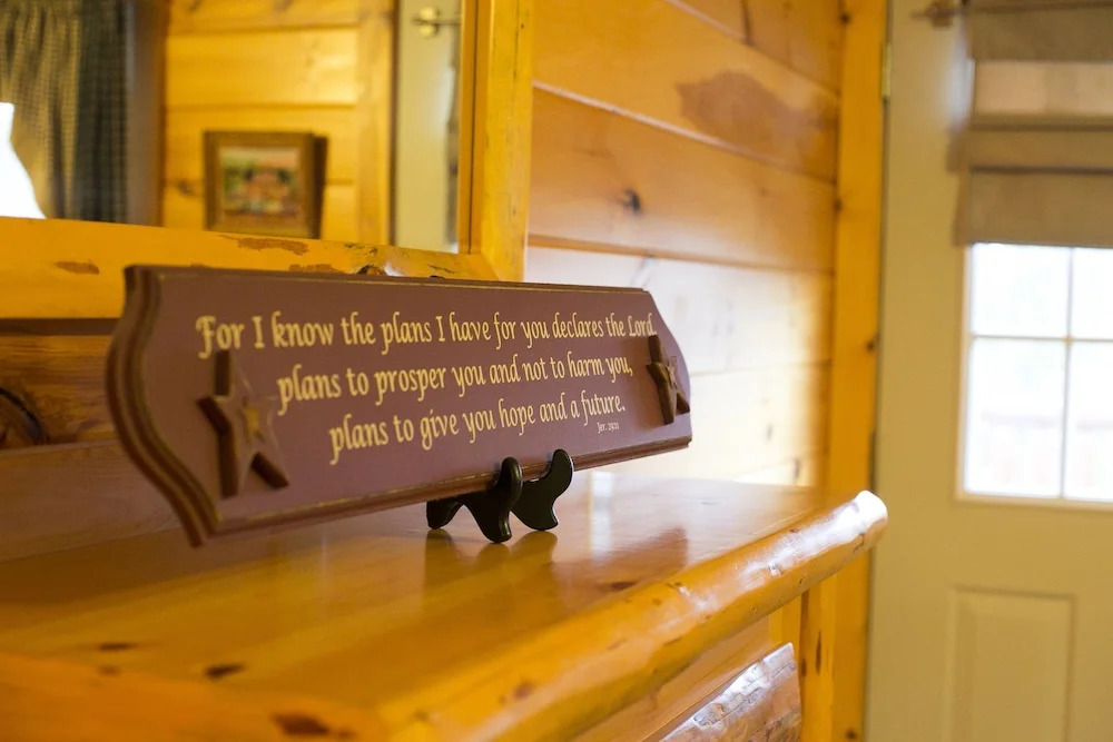Blessing Lodge by Amish Country Lodging