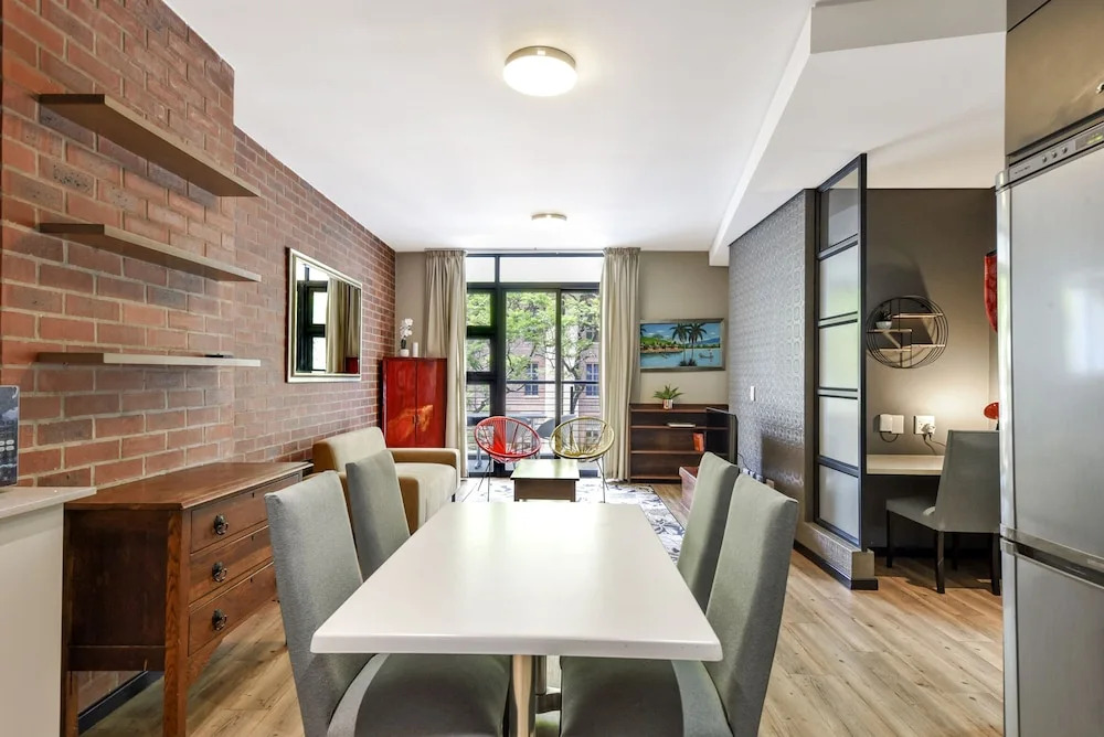 The Vantage Serviced Apartment Collection
