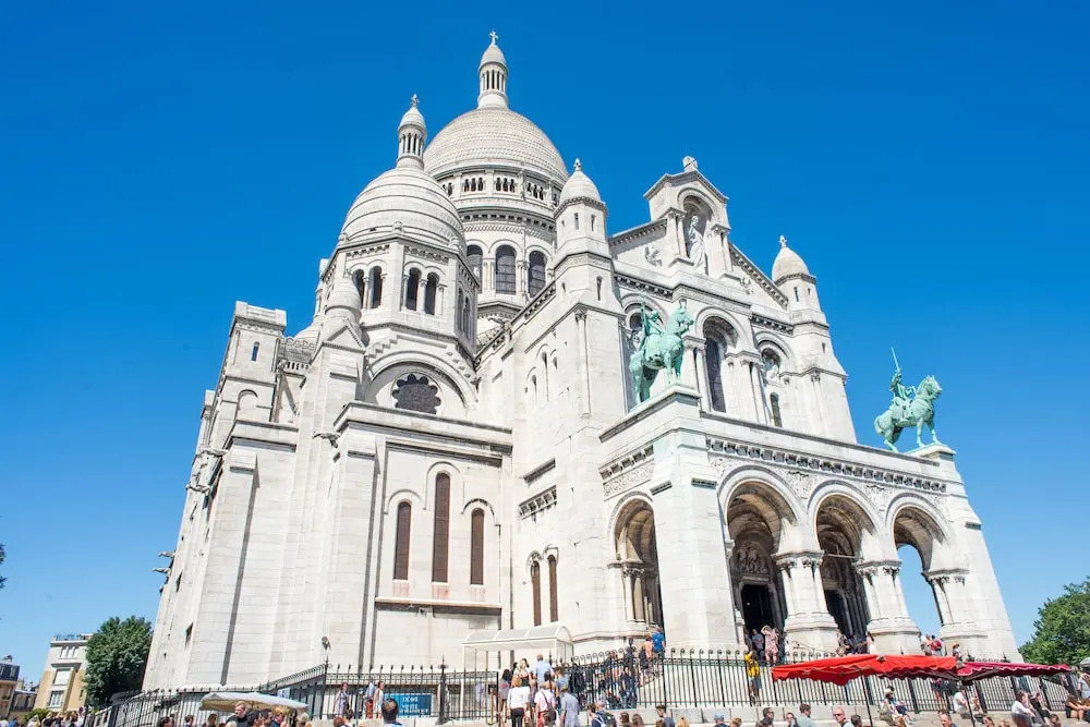 Accommodation with Parking near Paris