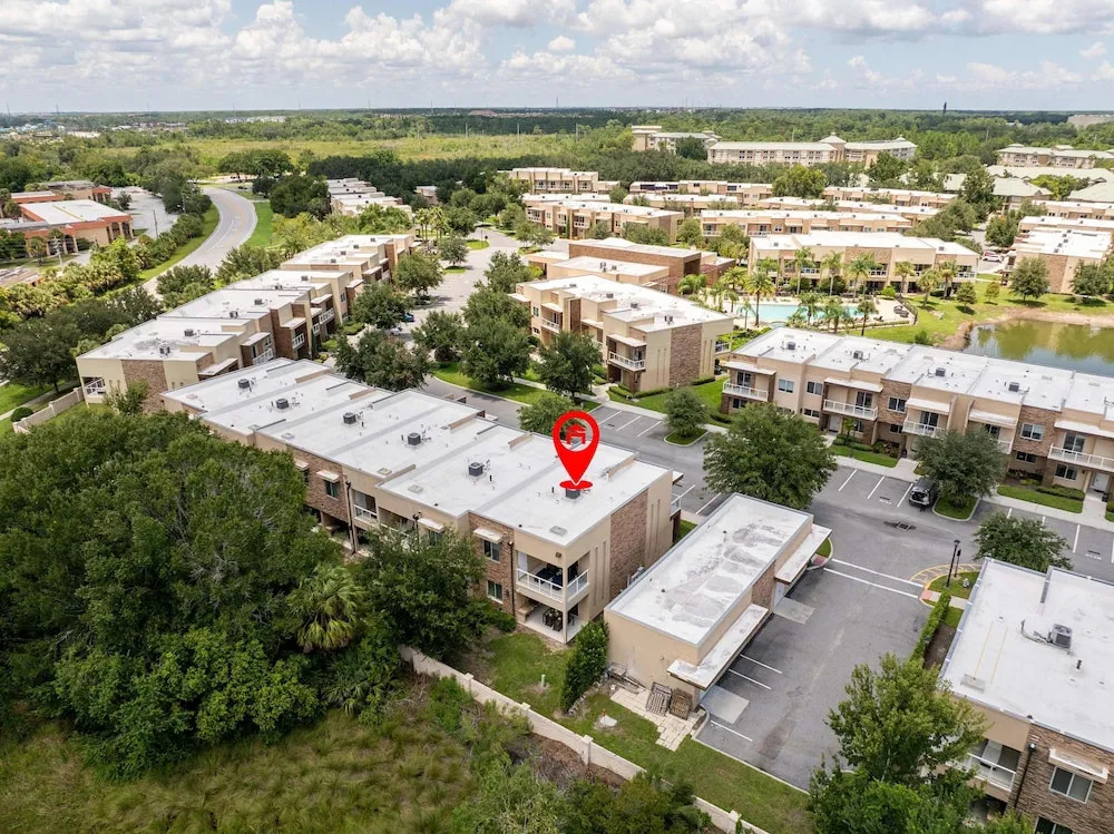 Modern Magic Village Home for 12 with Grill 3131