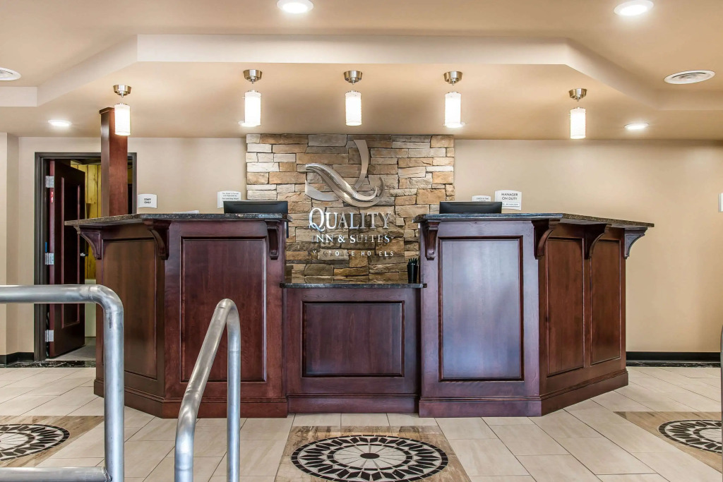 Quality Inn & Suites Houghton Downtown