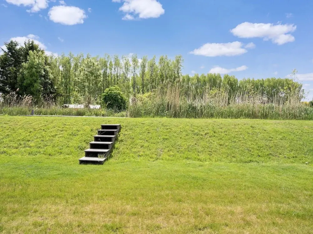 Modern Family Getaway in Oud Ade