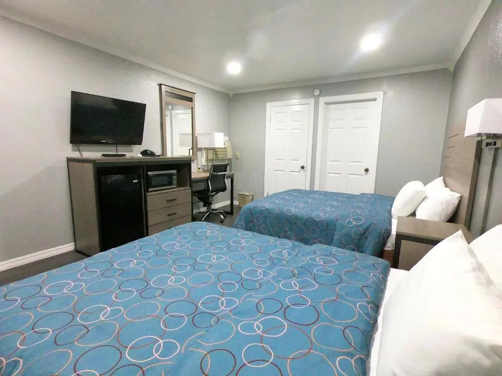 Budget Host Inn
