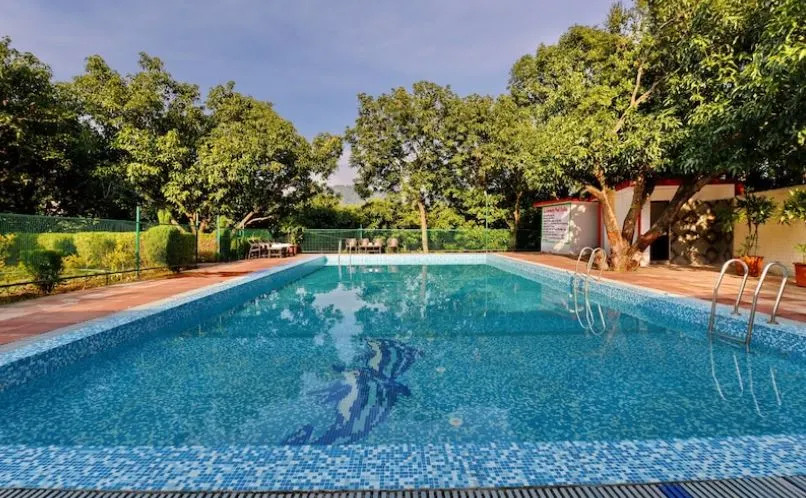 Corbett Aroma Havens Resort