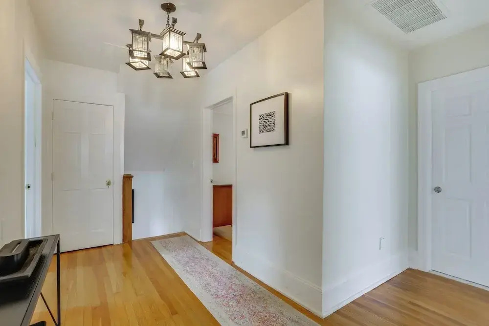 Walk to Hudson River Waterfront: Newburgh Home