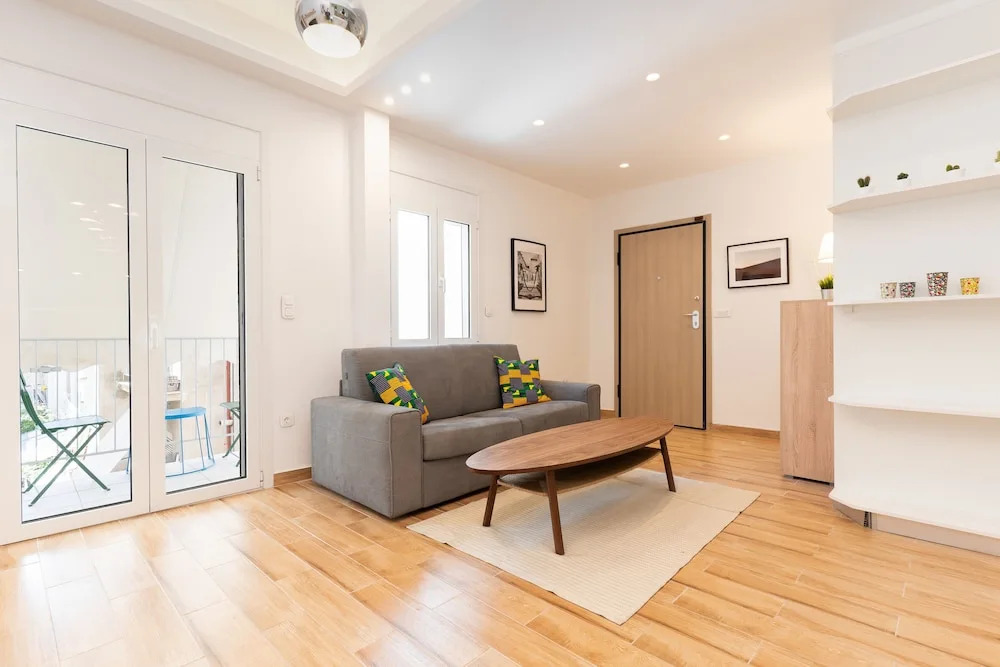 Modern Apartment-short walk to Acropolis
