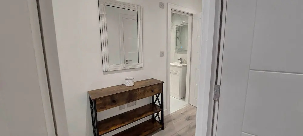 Modern 1 Bedroom Apartment Town Centre Camberley