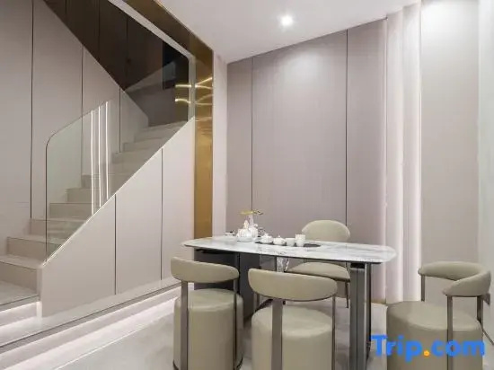 Xinyue Apartment (Guangzhou Tianhe Park Subway Station Branch)