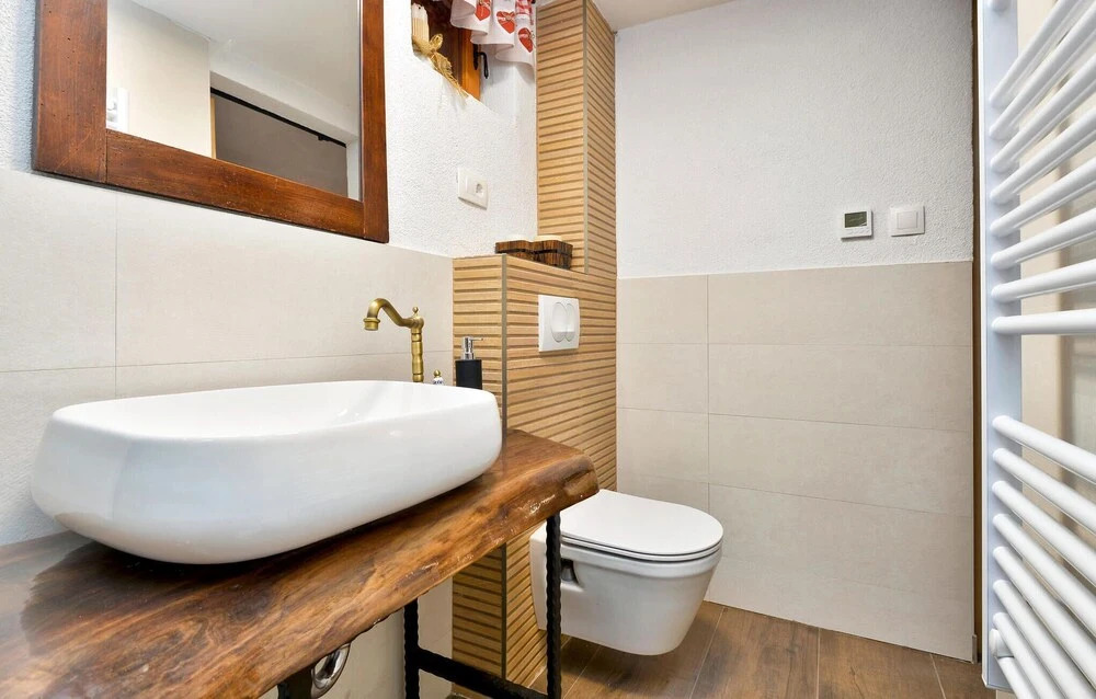 Awesome Home in Stubicke Toplice With 2 Bedrooms, Wifi and Outdoor Swimming Pool