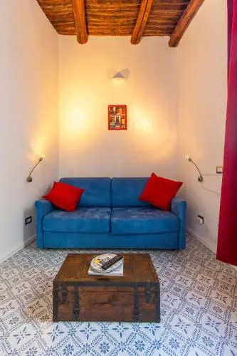 La Pazziella Flat