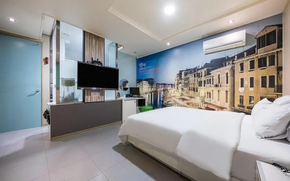Jinju M Hotel
