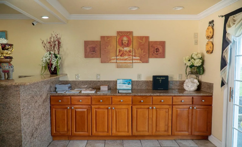 Sea Breeze Inn - San Simeon
