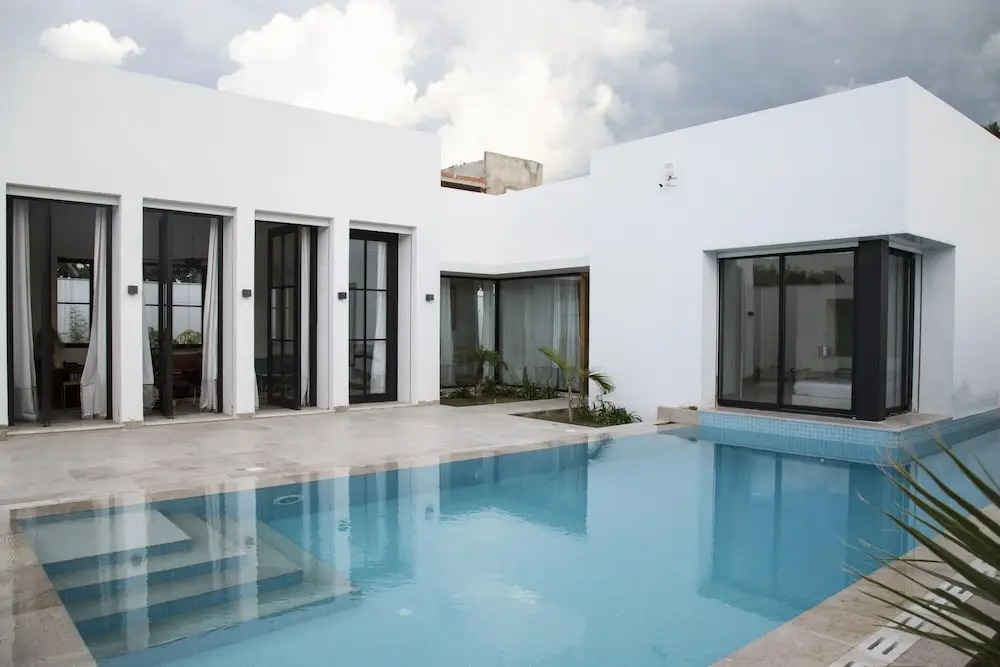 Les Verrières De Gammarth: Villa moderne +Piscine