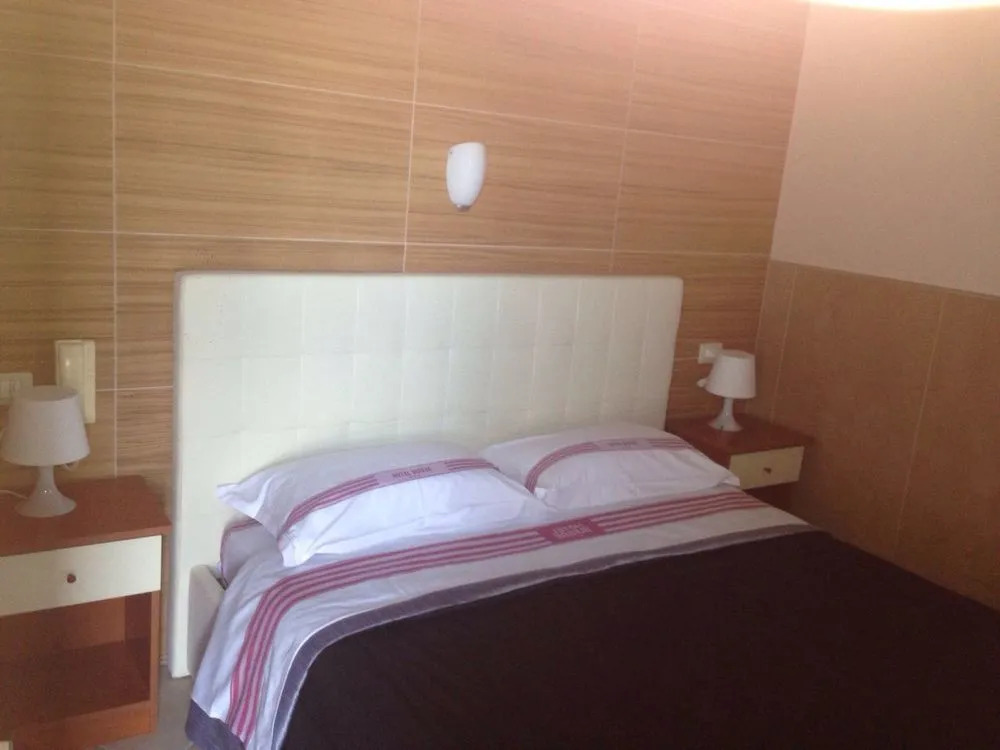 Hotel Suisse