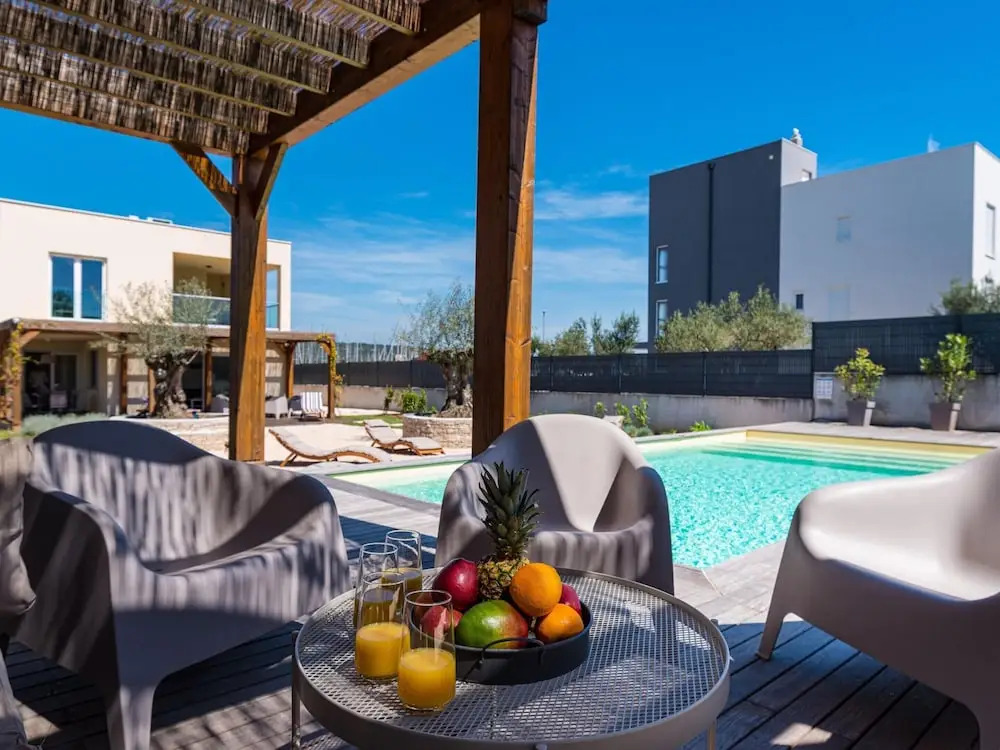 Nice Villa With Private Pool, Fenced Garden, Roofed Terrace, Near the Beach