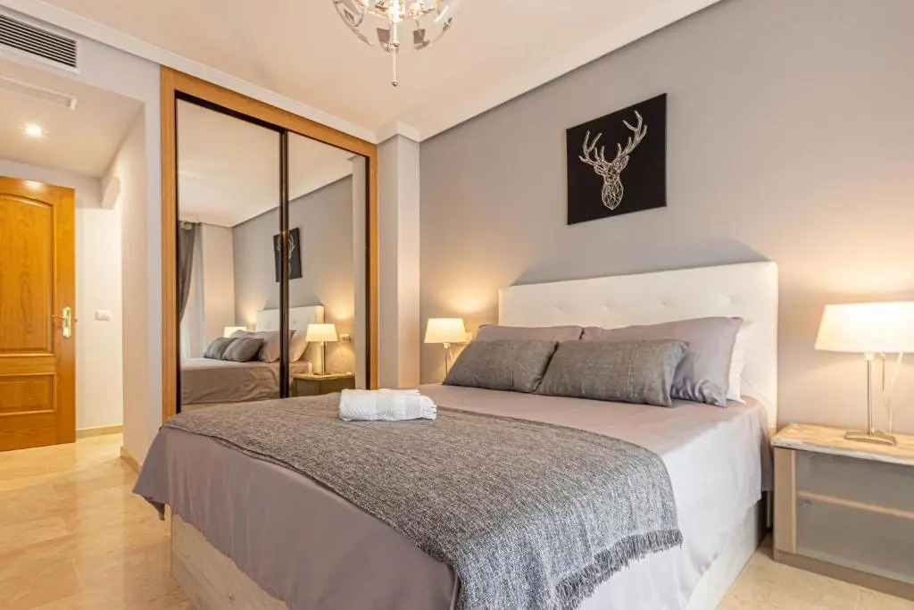 797 Holiday Rentals- Piso con amplia terraza a solo 1 min de la playa