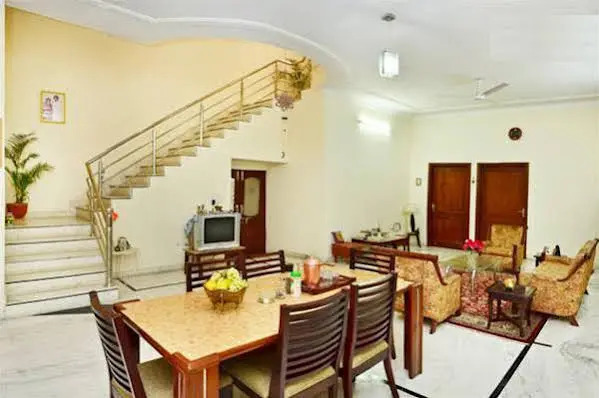 Pink City Home Stay