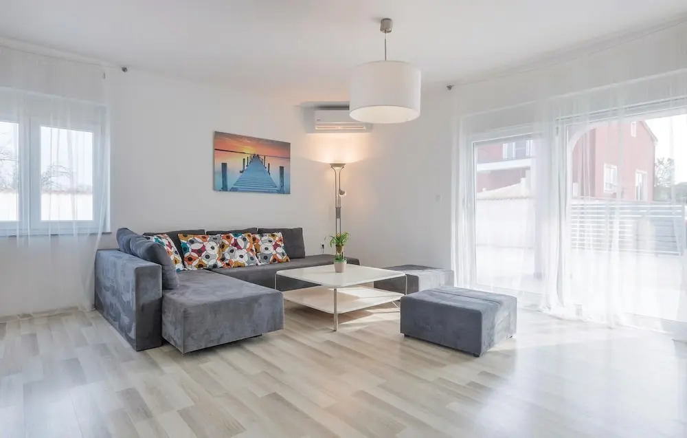 Amazing Home in Pula With Wifi and 4 Bedrooms
