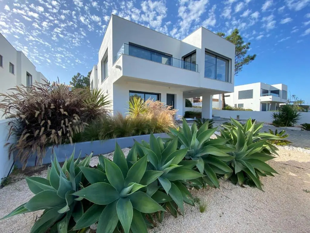 Cairnvillas - Villa Solar C37 Luxury Villa with Swimming Pool near Beach