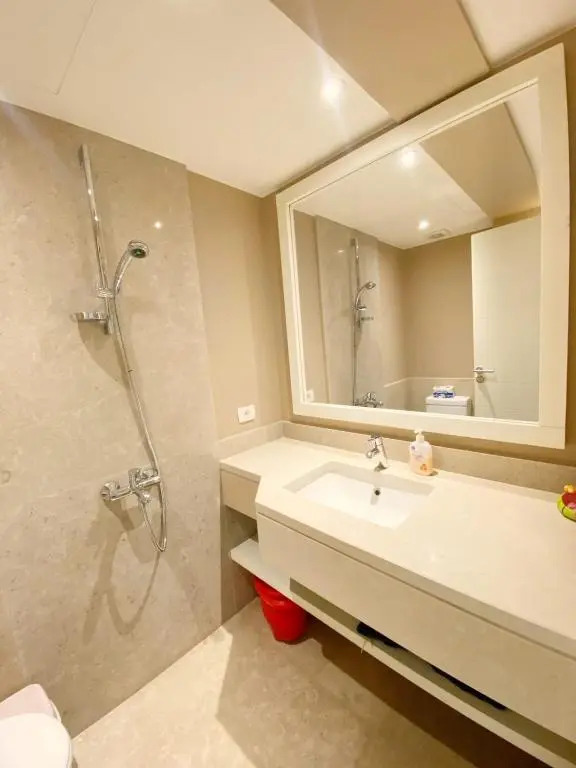 Xuru Stays I Minimal & Central 1bdr Apt. @ Abu Tig Marina