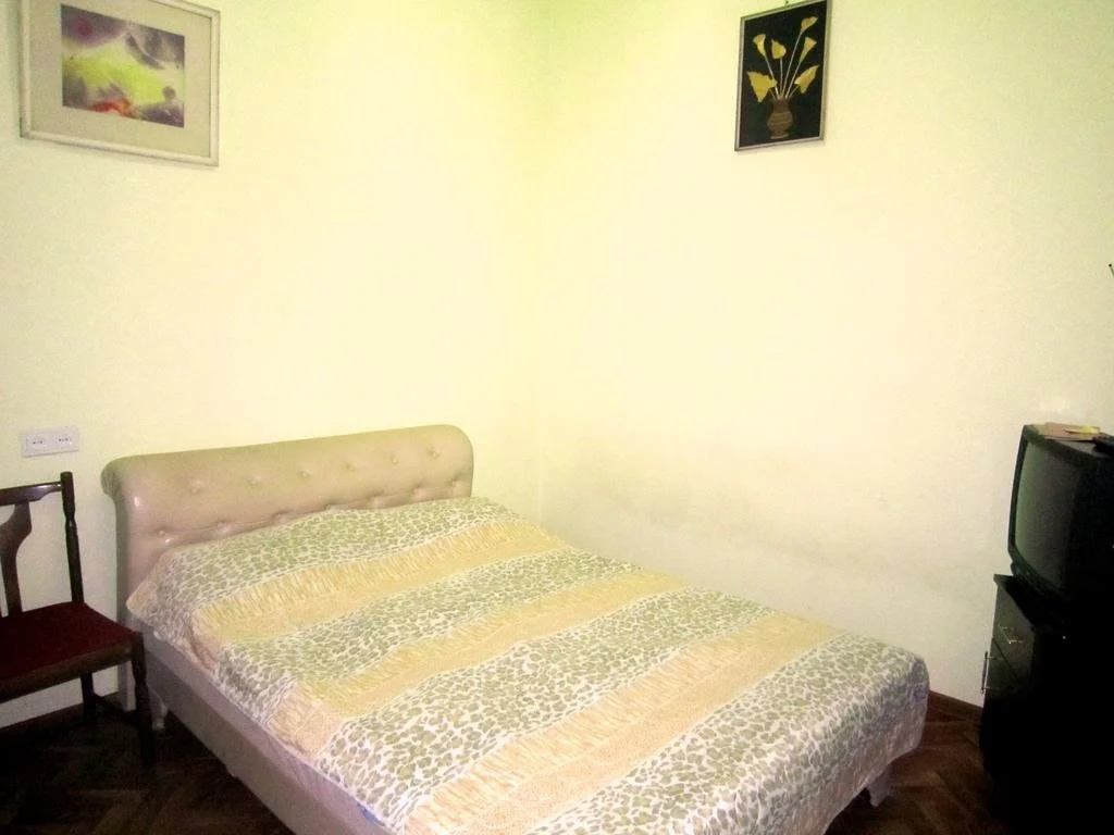 Republic Square Hostel and Tours