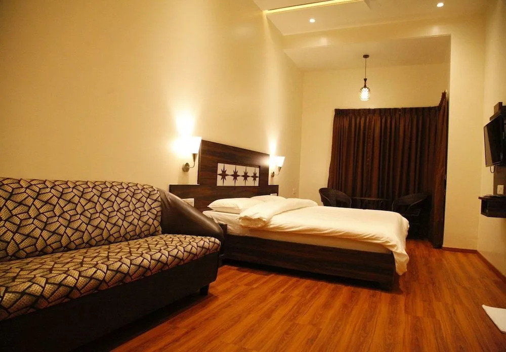Treebo Trend Popular Hotel