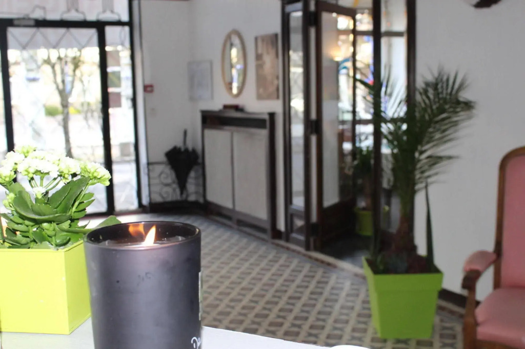 Enzo Hotels Contrexeville