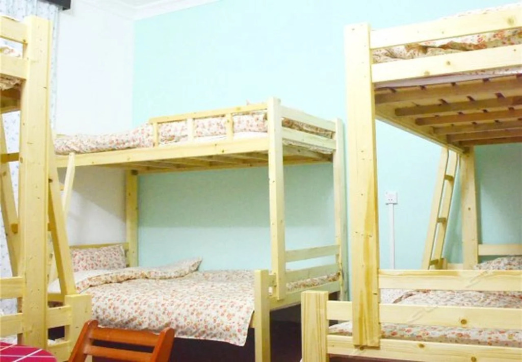 98 Climbing Hostel