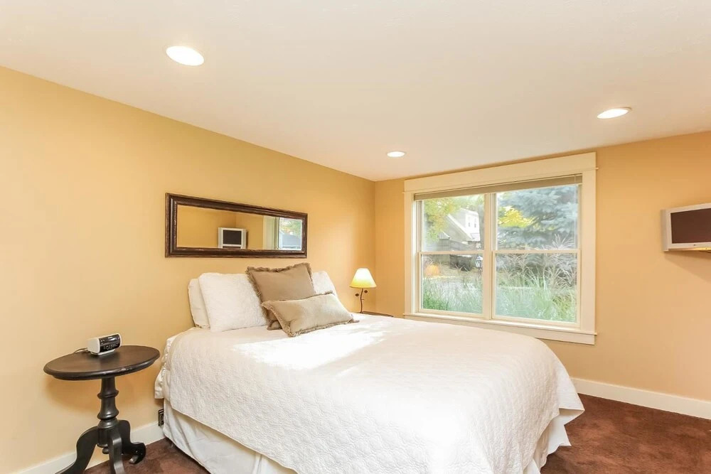 Nightingale - Two Bedroom Apartment, Sleeps 4