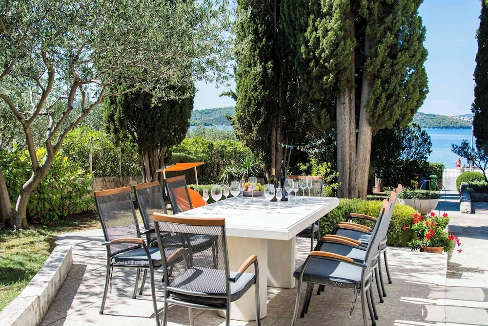 Apartment Cypress
