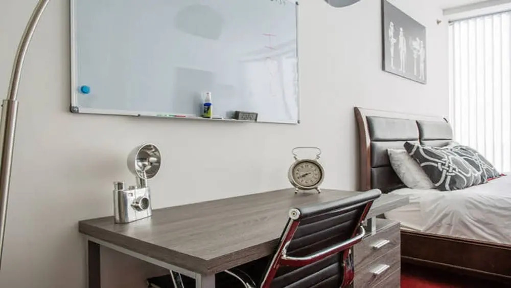Modern La 2 Bedroom Luxury Suites