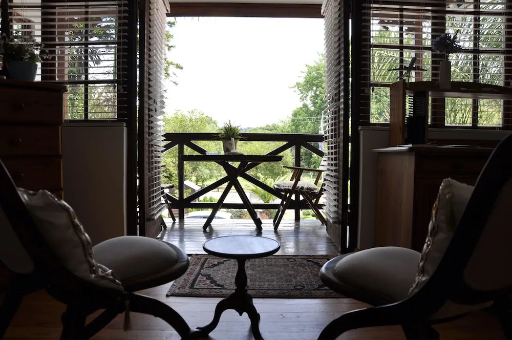 Crane's Nest Guest House at 212