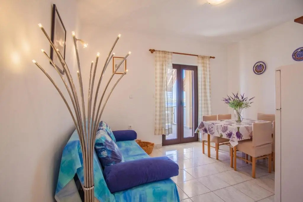 Apartmani Komešić