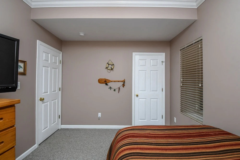 Scenic Overlook 6 Bedroom House