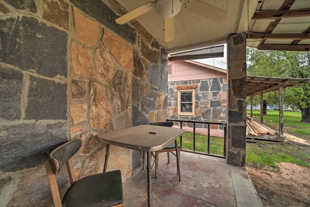 Cozy Bryson City Cabin Rental w/ Shared Yard