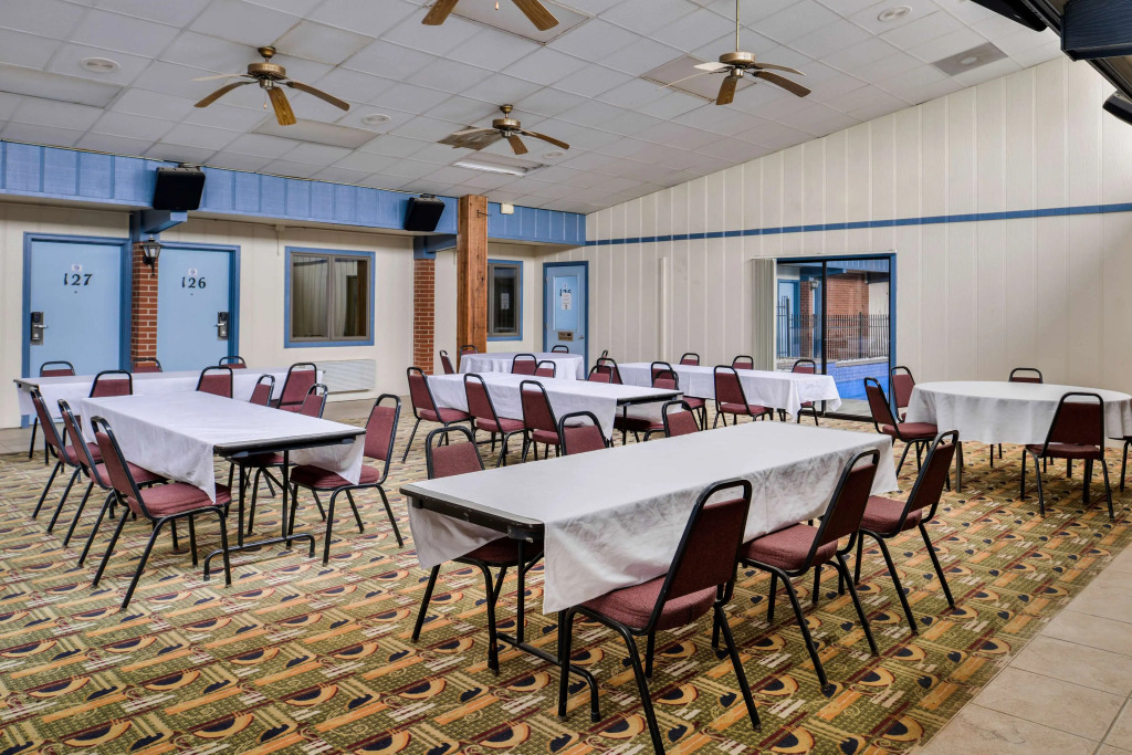 Americas Best Value Inn Ellsworth