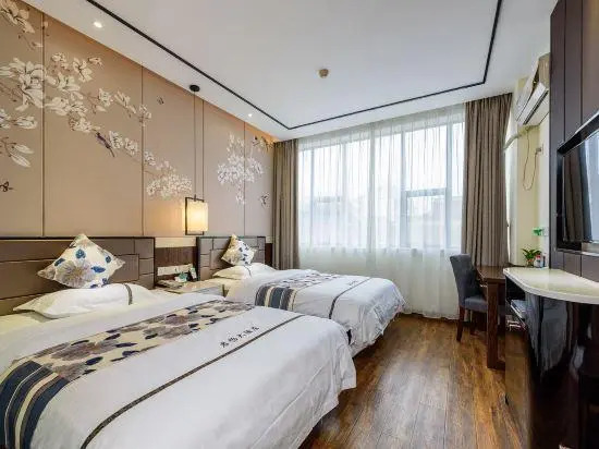 Junyi Hotel