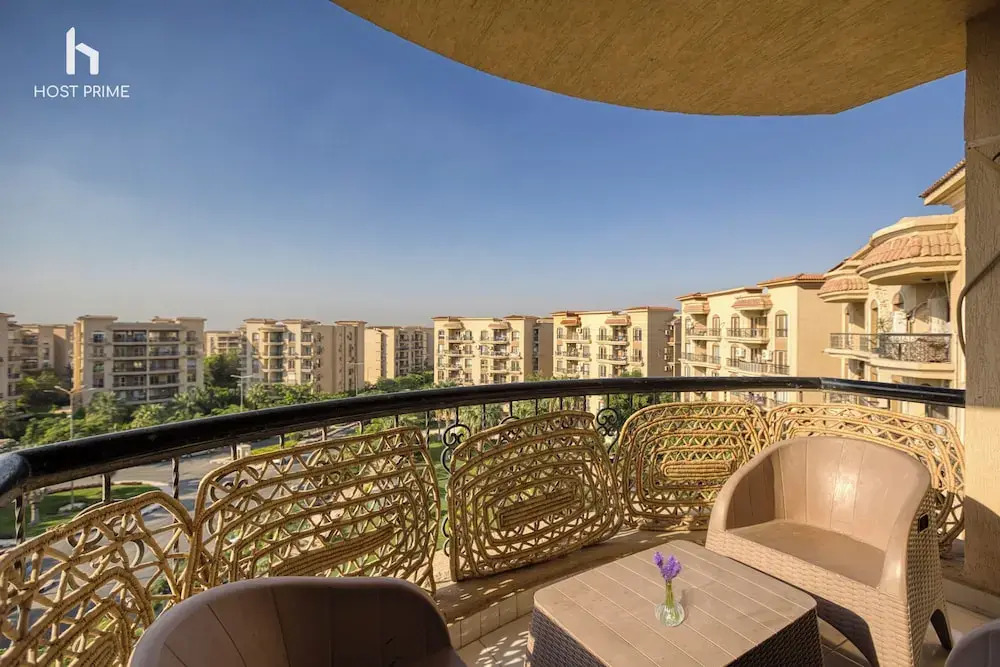Grand Stay Apartment in Rehab City