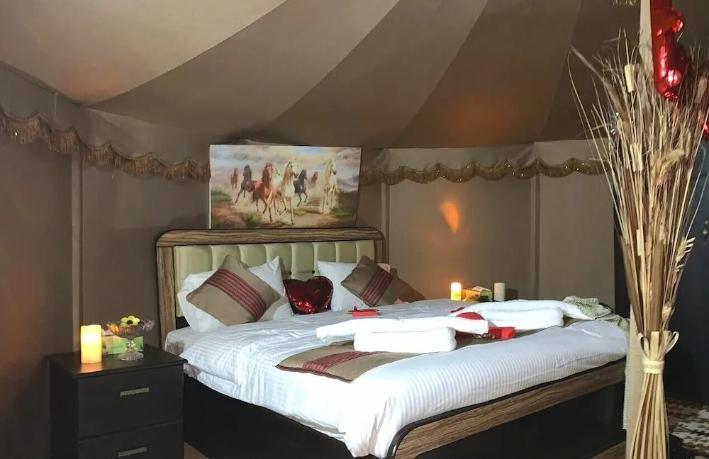 Alsarmadi Desert Camp