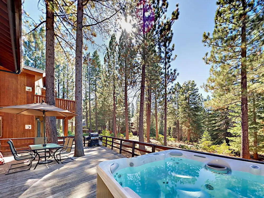 1262 Pine Valley Rd House by RedAwning