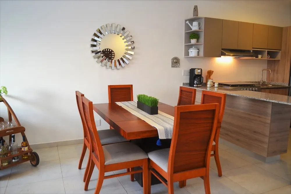 Condo Niza 266 by MDR