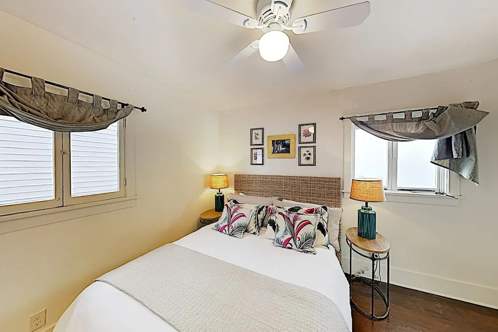 727 De La Vina Apartment 1 Bedroom 1 Bathroom Apts