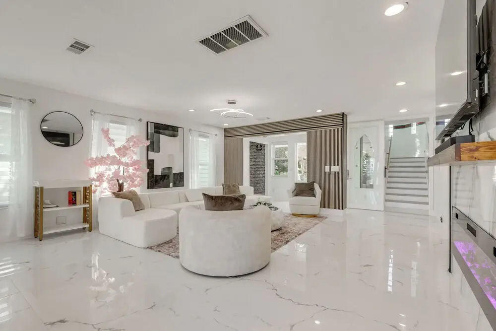 Luxe Florida Home on 3 Acres ~ 5 Mi to Beach!