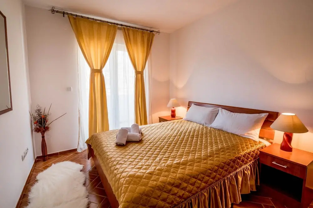Bianca Apartments