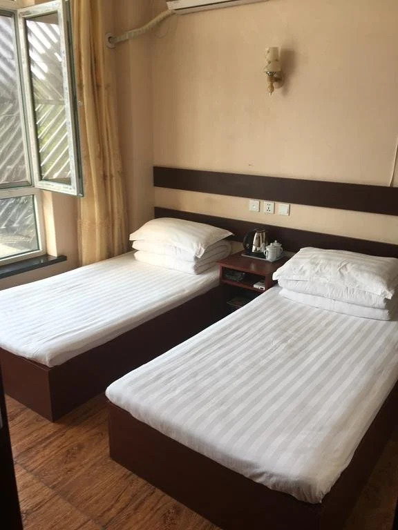 Pearl Fashion Inn