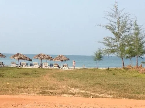 White Beach Bungalows