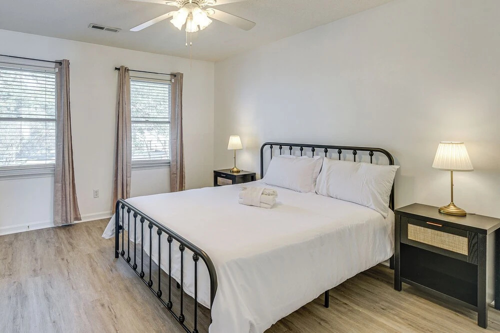 1 Mi to Beach: Cozy Grand Strand Townhome!