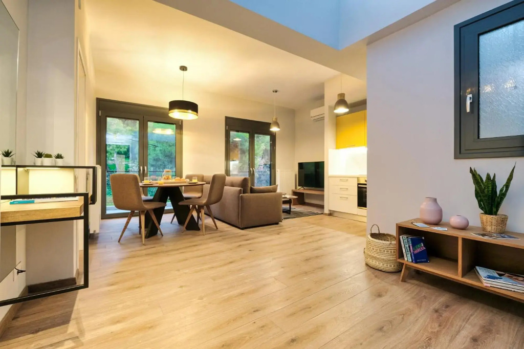 Strefi Hill Suites