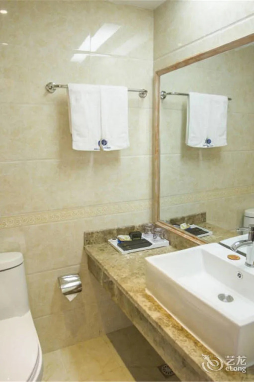 Gme Anqing City Qianshan County Fortune Plaza Hote